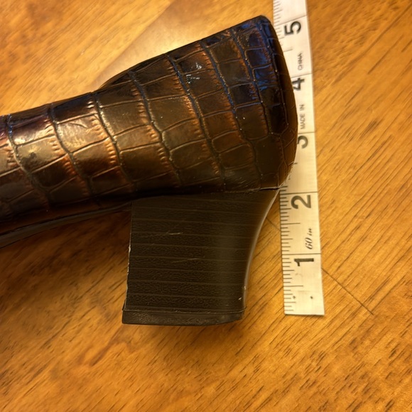 LifeStride Brown Crocodile Print Low heel - Picture 14 of 16